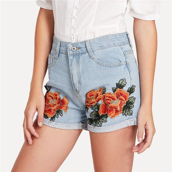 Pants - Sale! Floral embroidered high waist denim shorts